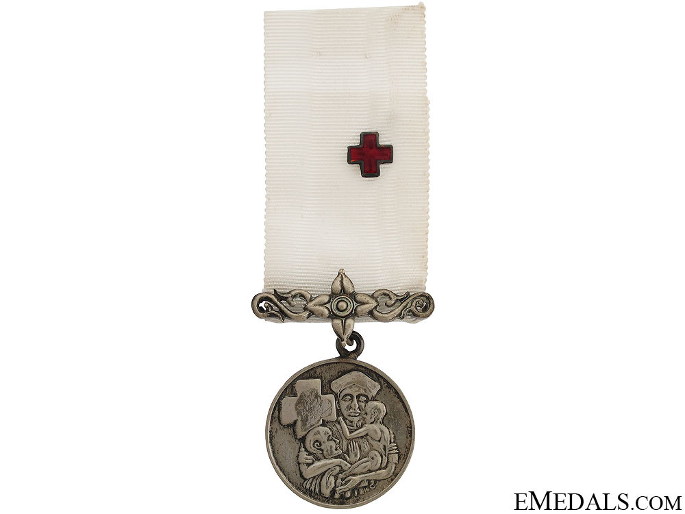 Red cross medal  51f7d0fff0878