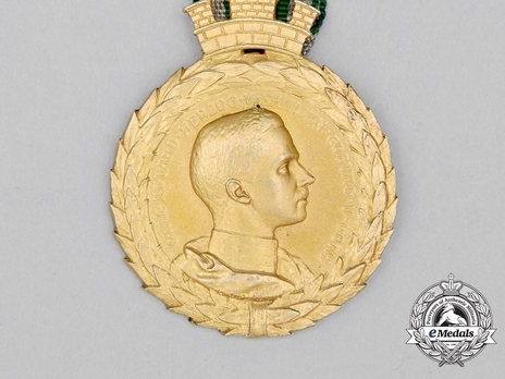 Decoration for Art and Science, Type V, Gold Medal with Crown (with laurel wreath) Obverse