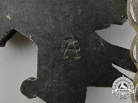 Observer Badge, by Assmann (in nickel silver) Detail