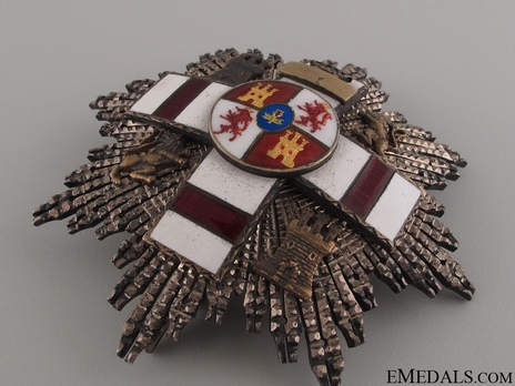 2nd Class Breast Star (white distinction pension) (with coat of arms of Castile and Leon, and Imperial Crown) (Silver gilt) Obverse