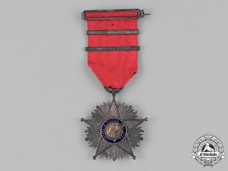 Star for the War of the Pacific, III Class Obverse