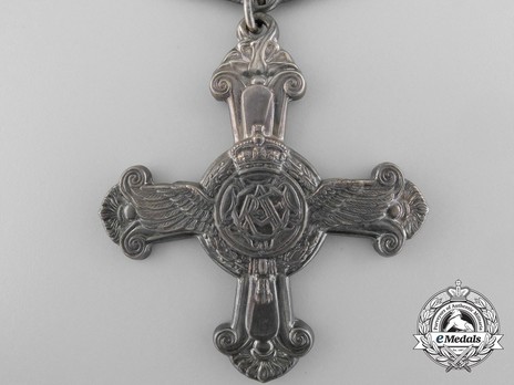 Silver Cross (1937-1948) (by Royal Mint) Obverse