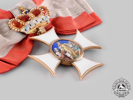Order of St. Elisabeth, Ladies of Honour Cross Obverse