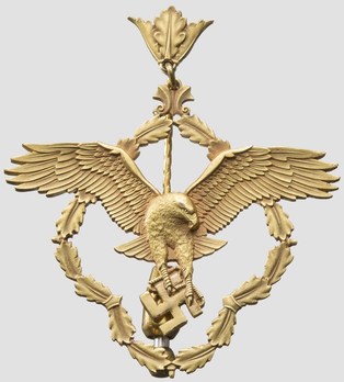 Badge in Gold (1st pattern) Obverse