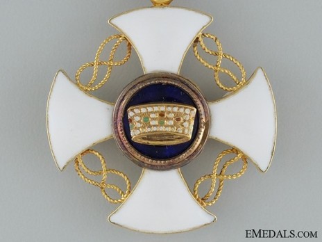 Order of the Crown of Italy, Knight's Cross (in silver-gilt) Obverse