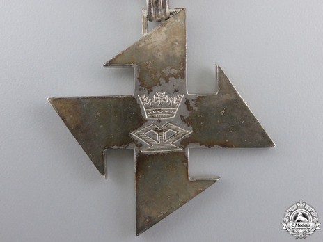 Order of the Queen Marie, II Class Cross Obverse