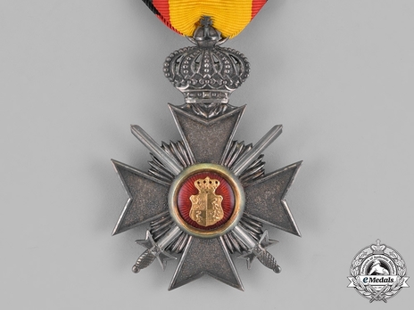 Princely Honour Cross, Military Division, III Class Cross (with crown) Obverse