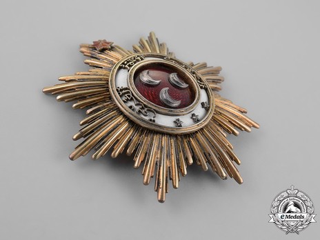 Order of the Crown of Johor, Knight Grand Commander Breast Star Obverse