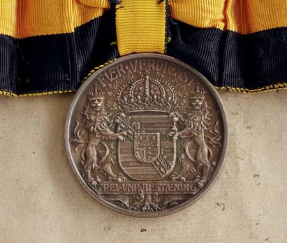 Duke Carl Eduard Medal, Type I, Large (in silver) Reverse