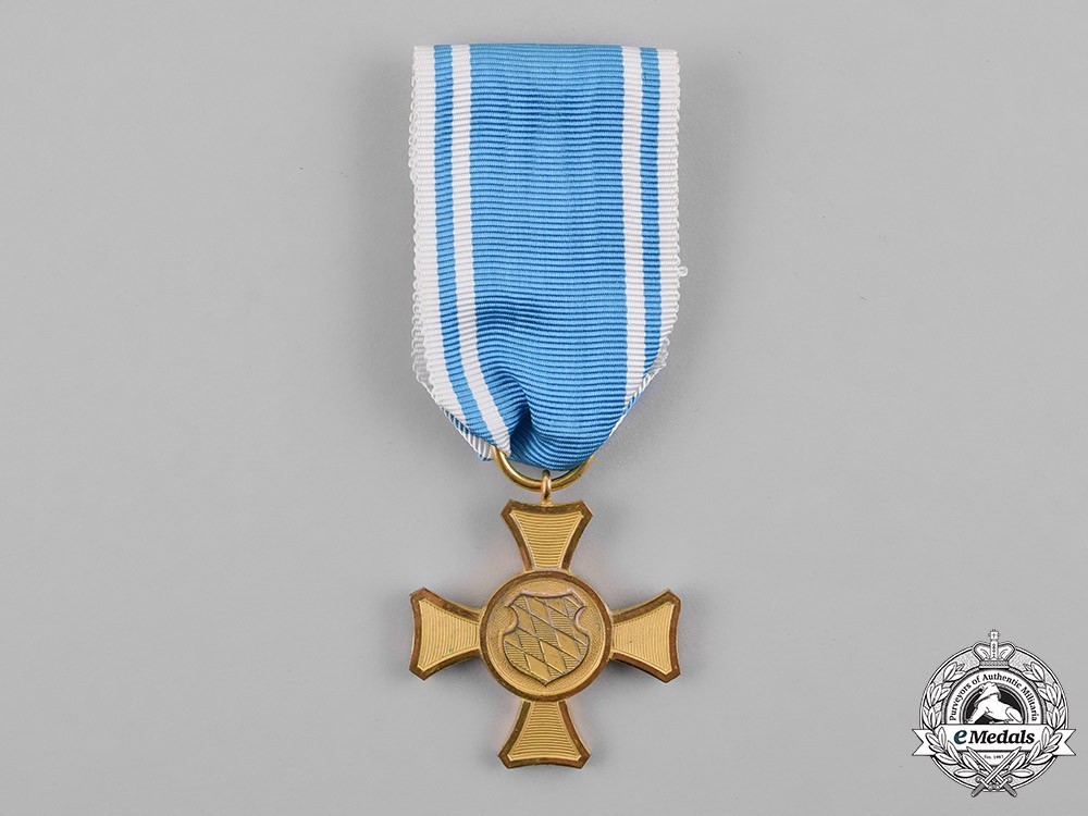 Military+long+service+cross+and+medal%2c+i+class+cross+1