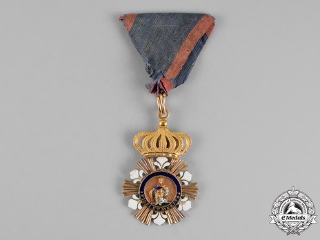Royal Order of Saint Ferdinand and of Merit, Knight Obverse