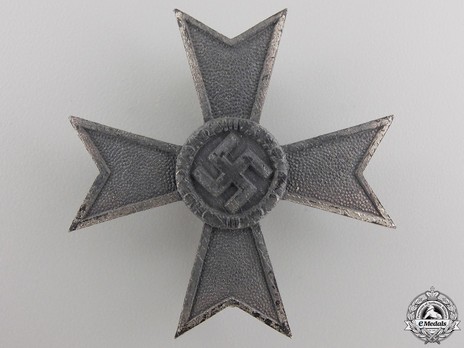 War Merit Cross I Class without Swords, by W. Deumer (3) Obverse