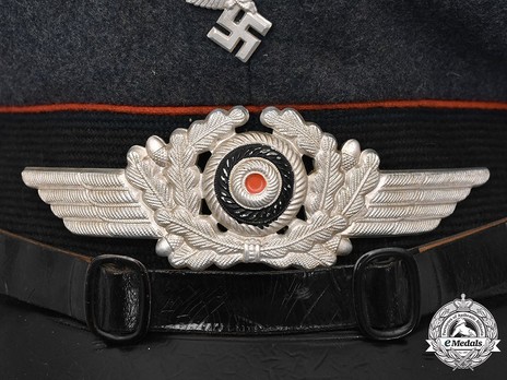 Luftwaffe Anti-Aircraft/Artillery NCO/EM Ranks Visor Cap Wreath & Cockade Detail