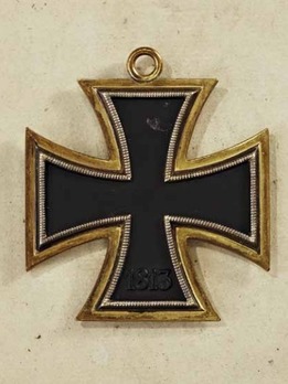 Grand Cross of the Iron Cross (by Juncker, golden frame) Reverse