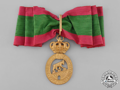Order of Albert the Bear, Commander (with crown) Obverse