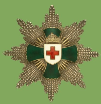 Decoration of the Hungarian Red Cross, Breast Star Obverse 