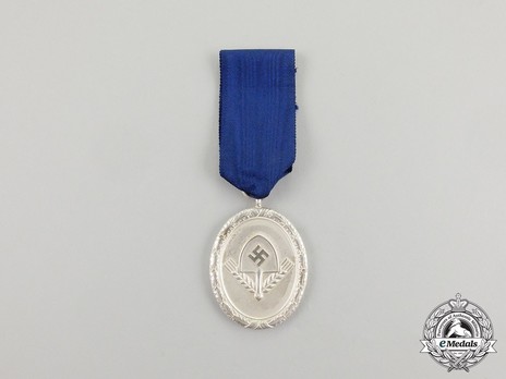RAD Long Service Award, III Class for 12 Years (for Men) Obverse
