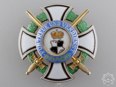 House Order of Hohenzollern, Type II, Military Division, I Class Honour Cross Obverse