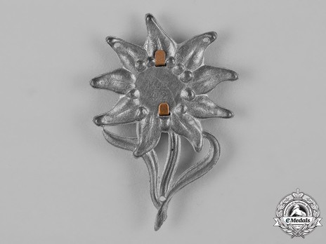 German Army Edelweiss Cap Insignia (with stem) Reverse