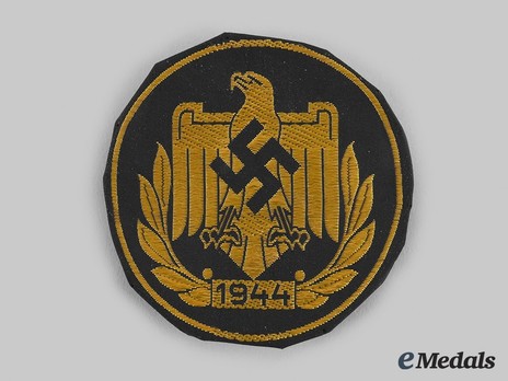 Badge of the DRL and NSRL, in Gold (in cloth with date) Obverse