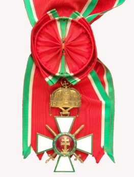 Hungarian Order of Merit, Grand Cross, Military Division (with Holy Crown) Obverse