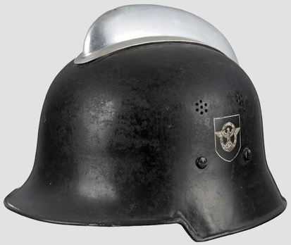 German Police Helmet M34 (Comb version) Profile