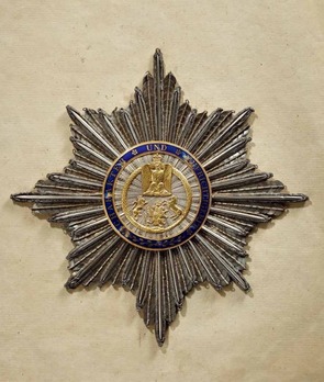 Order of the Crown of Westphalia, Grand Commander Breast Star (embroidered) Obverse