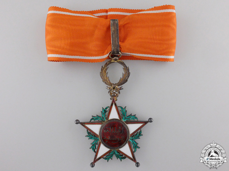 Order of Ouissan Alaouite, Type II, III Class Commander Neck Badge Obverse