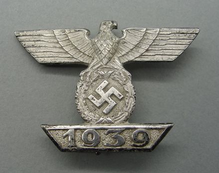 Clasp to the Iron Cross I Class, Type II, by Unknown Maker Obverse