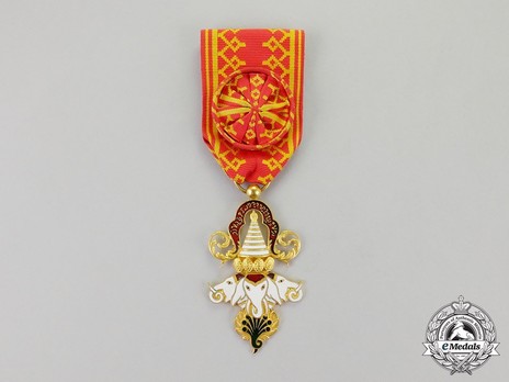Order of a Million Elephants and the White Parasol, Officer Obverse