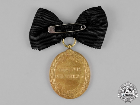 Gold Merit Medal (for Ladies) Reverse
