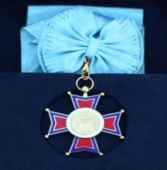 Order of the Republic of Serbia, II Class Cross Obverse