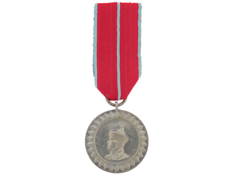 King Jigme Singye Coronation Medal, II Class Obverse