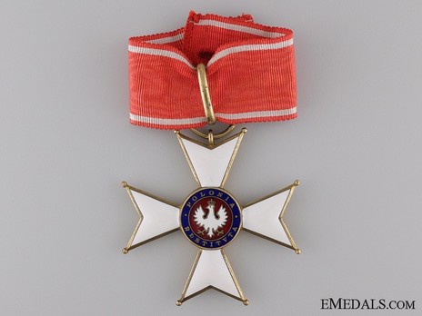 Order of Polonia Restituta, Commander with Star (1921-1939) Obverse
