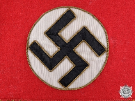 NSDAP Leiter einer Stelle Type II Kreis Level Armband Detail