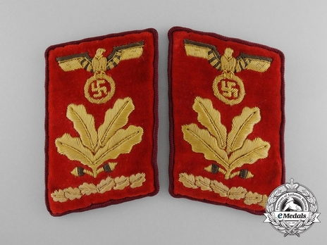 NSDAP Ober-Befehlsleiter Type IV Gau Level Collar Tabs Obverse