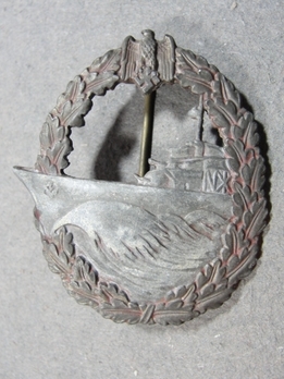 Destroyer War Badge, by R. Souval Obverse