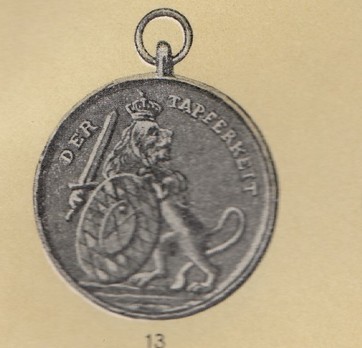 Gold Military Merit Medal, Type I Obverse