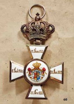 House Order of Duke Peter Friedrich Ludwig, Civil Division, Grand Cross (with silver crown) Reverse