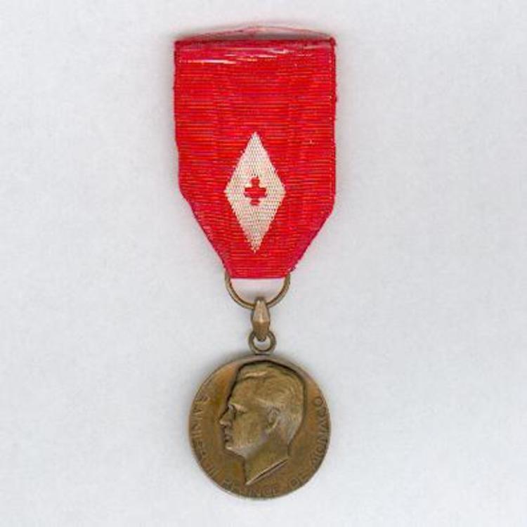 Silver gilt medal o2
