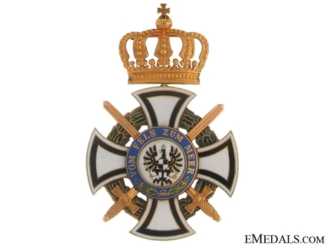 Royal House Order of Hohenzollern, Military Division, Knight (in gold) Obverse