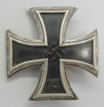 Iron Cross I Class, by W. Deumer (Schinkel, pinback, non-magnetic) Obverse