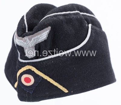 German Army Panzer Signals Officer's Field Cap M38 Profile
