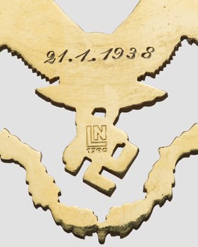 Badge in Gold (1st pattern) Reverse