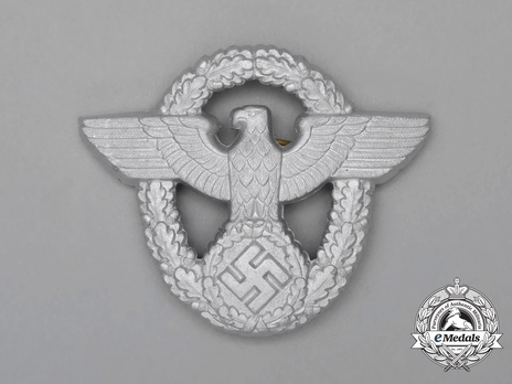 Firefighters 2nd Pattern Metal Cap Eagle Emblem Obverse