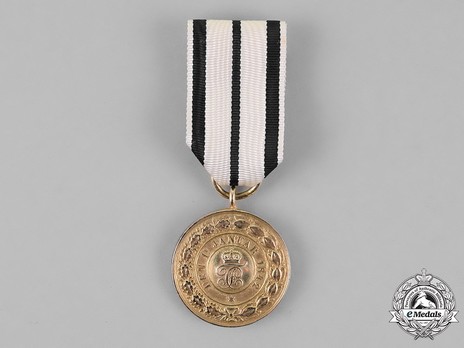 House Order of Hohenzollern, Type II, Civil Division, Gold Merit Medal ("1842") Obverse