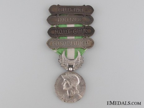 Silver Medal (with 4 clasps, stamped "GEORGES LEMAIRE") Obverse