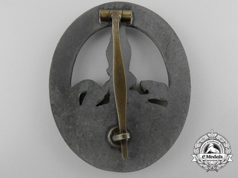 Anti-Partisan Badge, in Bronze (by Steinhauer & Lück) Reverse
