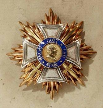 Friedrich Order, Military Division, Grand Cross Breast Star (in silver gilt) Obverse