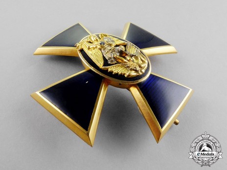Royal Order of Merit of St. Michael, Honour Cross (in gold) Obverse